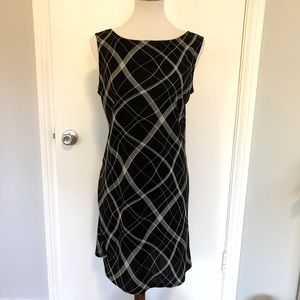Easy Care Tank Dress Black/Wht- Never Wrinkles!